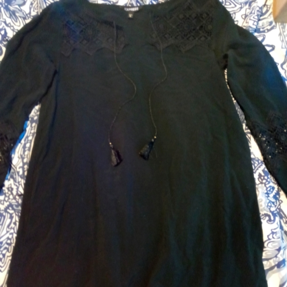 Express women's Medium Black long sleeve tunic